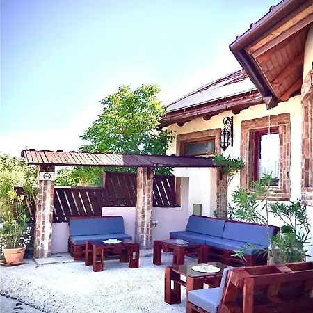 Bed & Breakfast Castle Wellness Bed & Breakfast 3*