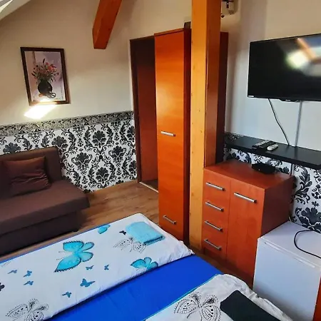 Bed & Breakfast Castle Wellness Bed & Breakfast