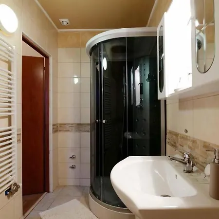 Castle Wellness Bed & Breakfast Bed & Breakfast