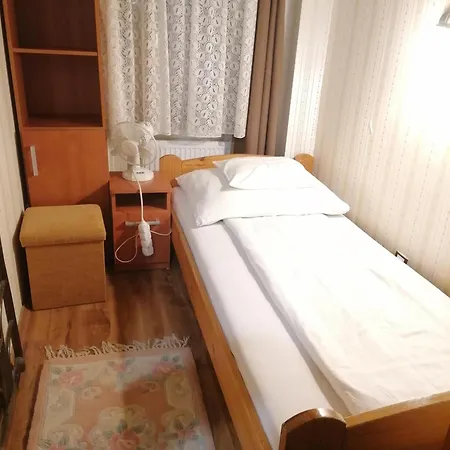 Bed & Breakfast Castle Wellness Bed & Breakfast