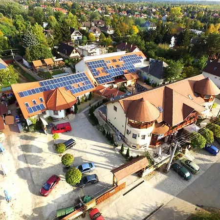 Castle Wellness Bed & Breakfast 3* Nyíregyháza