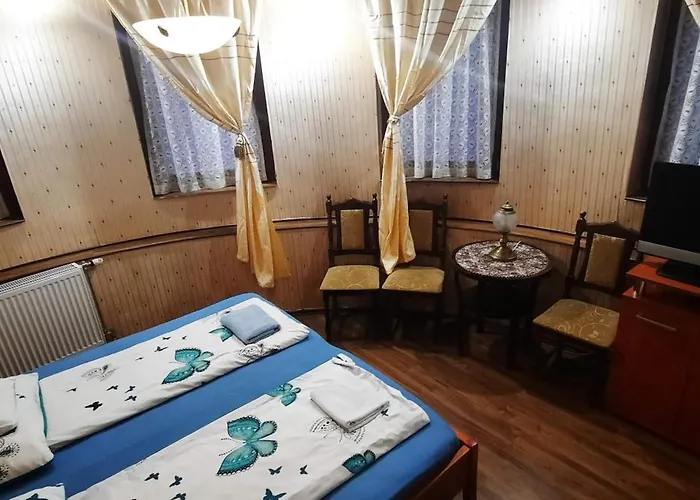 Castle Wellness Bed & Breakfast Bed & Breakfast