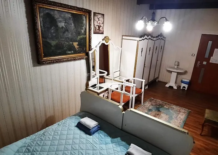 Castle Wellness Bed & Breakfast Bed & Breakfast