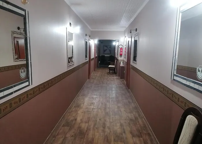 Castle Wellness Bed & Breakfast 3*