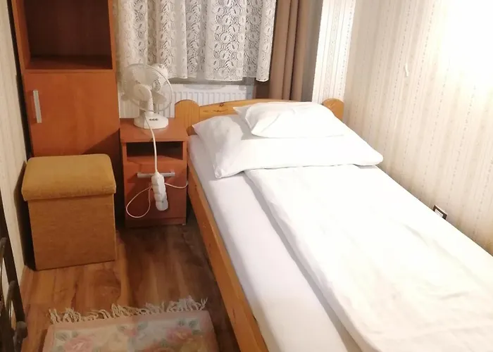 Bed & Breakfast Castle Wellness Bed & Breakfast